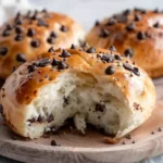 The Fluffiest Chocolate Chip Milk Buns